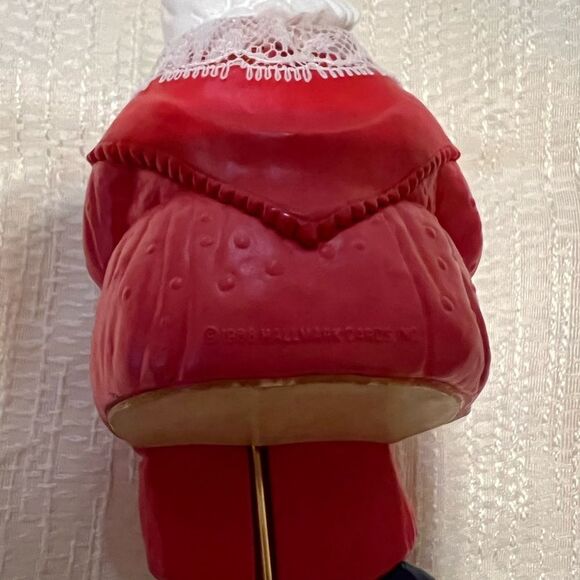 Vintage Mrs. Claus Stocking Hanger - Picture 3 of 5